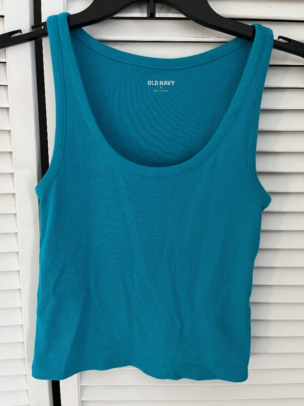 Old Navy Ribbed Teal Tank , new condition , size small , cotton blend